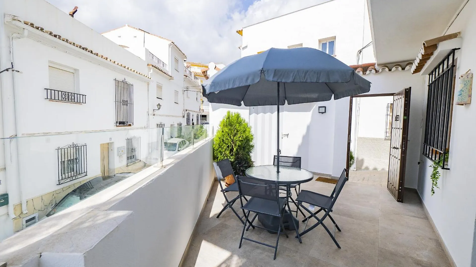 Дом отдыха Вилла Cubo'S Casa Mariposa Near Marbella Охен